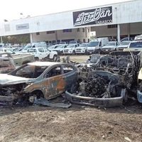 Madrugada violenta en Tabasco: queman autos, arrojan ponchallantas y se registran enfrentamientos