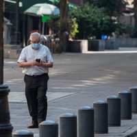 Los gobiernos deben encabezar la lucha contra la desinformación sobre covid-19: PNUD