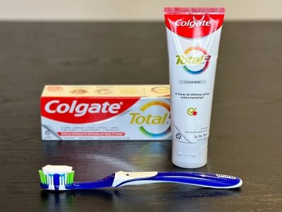 Argentina prohibió la venta de una popular pasta de dientes