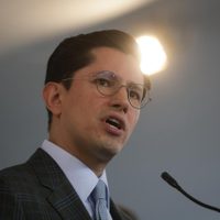 Roberto Velasco define en su primer discurso las prioridades de la política exterior