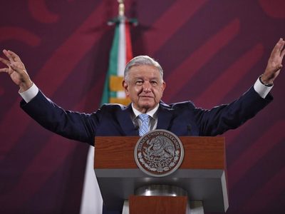 Ya inició el proceso de elección del candidato presidencial en Morena: AMLO
