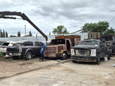 FGR  destruye 33 vehículos “monstruos” con blindaje artesanal en Tamaulipas (Video)