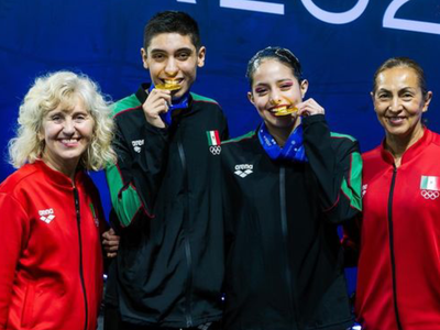 Mexicanos ganan medalla de oro en el Campeonato Mundial Juvenil de Natación Artística