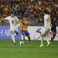 Tigres salva empate con Cruz Azul en la ida de las semifinales de la Concacaf