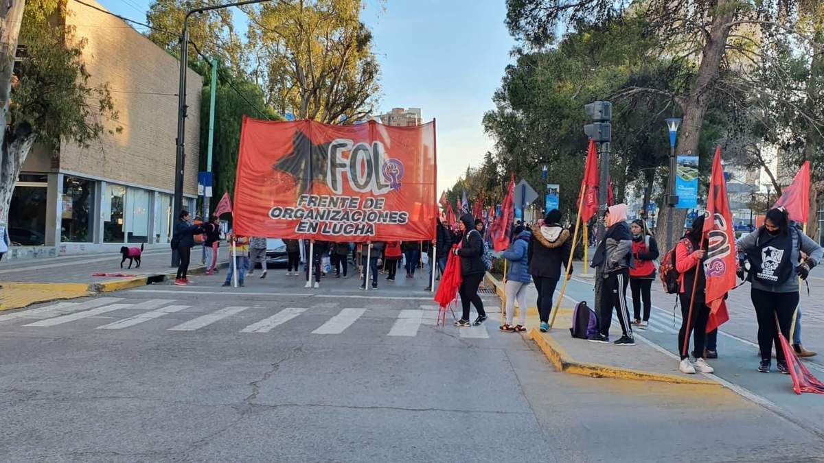 Marchas en la ciudad de Neuquén. Fuente: (Javier Manzano)