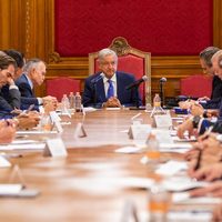 Banqueros, dispuestos a otorgar créditos por 500 mil mdp: López Obrador