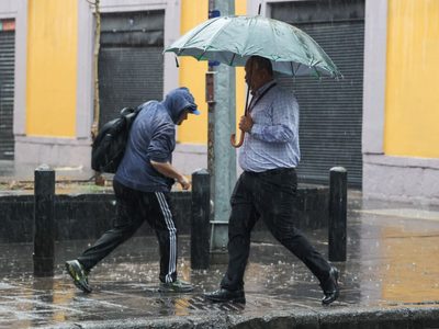 Arranca temporada de huracanes del Atlántico: azotarán lluvias fuertes e intensas de lunes a jueves
