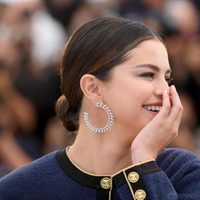 Las cámaras atraparon a Selena Gómez teniendo un llameante percance en el mar ¿Se ve TODO? Mirá