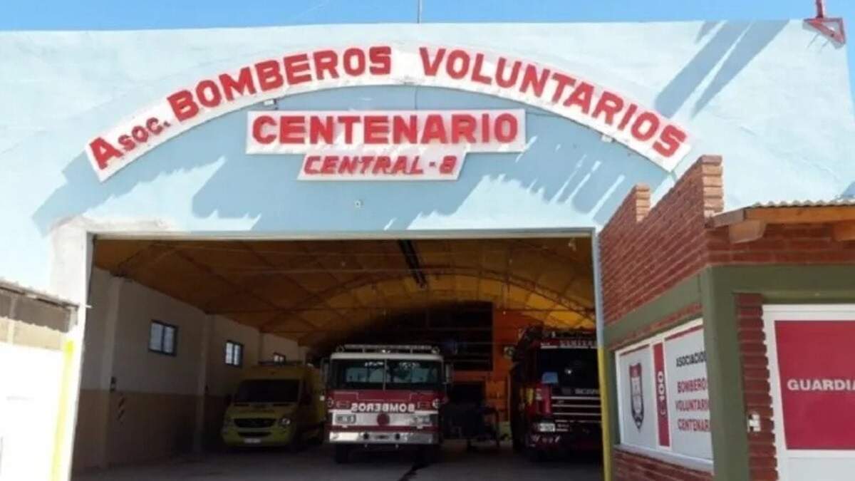 Los Bomberos intervinieron ante el llamado de un vecino. Fuente (redes sociales).