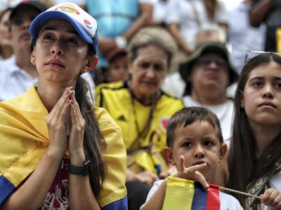 Desazón, incertidumbre y crispación política en Colombia tras atentado contra Uribe