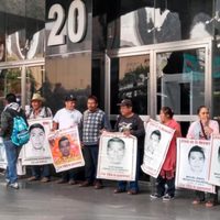 La FGR crea Unidad Especial para el caso Ayotzinapa; falta su titular