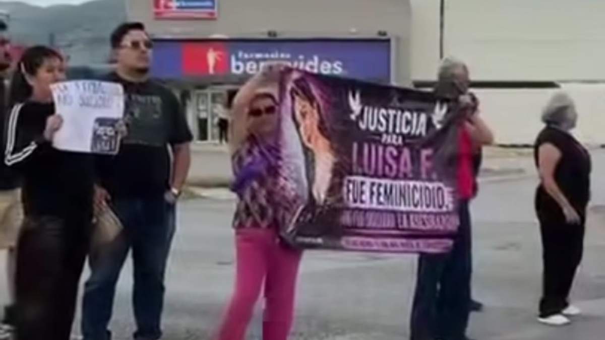 La familia realizó un bloqueo sobre los bulevares Fundadores y Morelos, al oriente de la ciudad de Saltillo