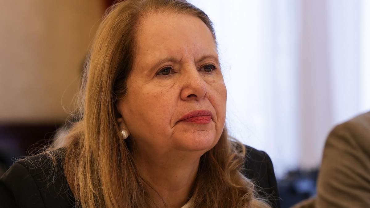 La ministra Loretta Ortiz