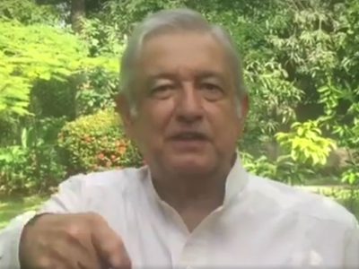 Saqueos, 'estrategia fascista” del régimen: AMLO; Morena va por extraordinario antigasolinazo