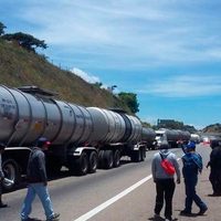 Maestros toman caseta en Oaxaca; rechazan a profesores 'idóneos” del IEEPO