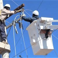 El EPEN trabaja a contrarreloj para restablecer el servicio eléctrico esta noche