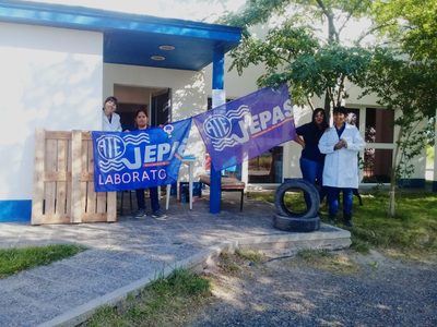 Trabajadores del laboratorio central del EPAS piden reconocimiento de bonificaciones