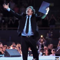 En medio del escándalo del ANDIS, Milei retoma la campaña