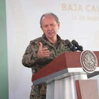 Secretario de Marina estalla y reta a críticos presentar pruebas de ingreso de fentanilo a México