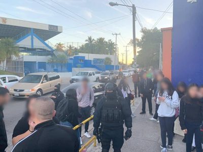 Evacuan preparatoria en Sinaloa tras amenaza de bomba y tiroteo
