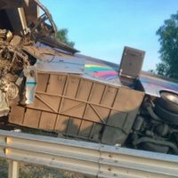 Vuelca un autobús en la México-Tulancingo; hay dos muertos y 20 heridos