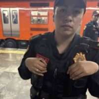 Nueva Derecha valida a policía que negó acceso de mujer trans a vagón exclusivo; COPRED condena