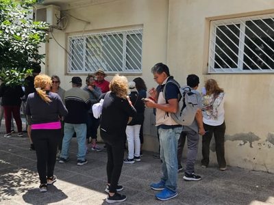 CALF realizó una asamblea con una protesta de vecinos y la intervención de trabajadores del EPEN