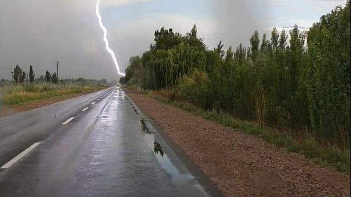 Clima inestable con tormentas en el valle. Fuente: (Facebook)