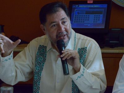 Señalan a Fernández Noroña tras asesinato de alcalde; él denuncia campaña de Murat