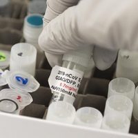 Novavax Inc posterga tercera fase de ensayos de su proyecto de vacuna