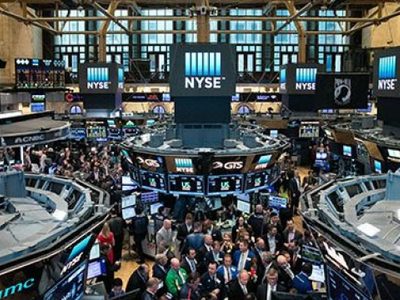 Wall Street trajo calma pese a la histórica derrota del oficialismo