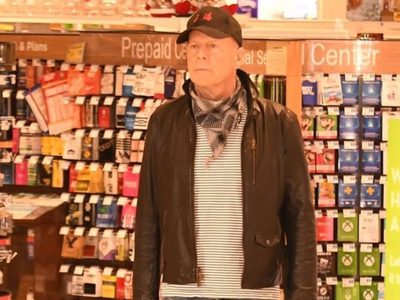 Echan a Bruce Willis de una farmacia al negarse a llevar cubrebocas