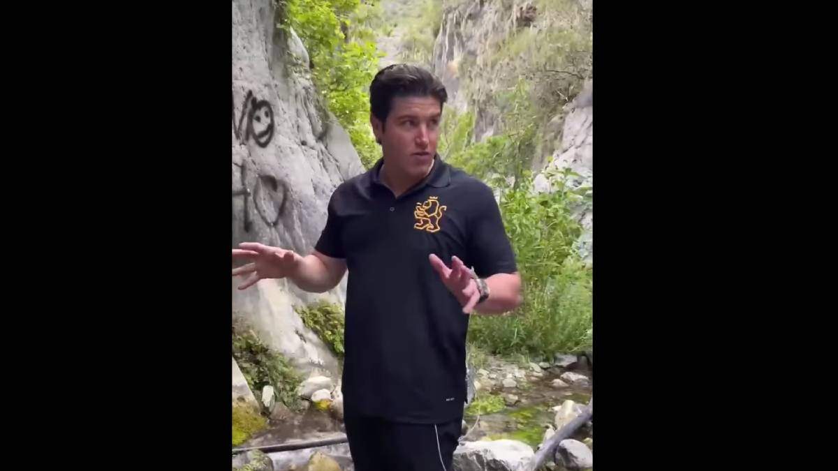 El gobernador en el video que publicó en redes