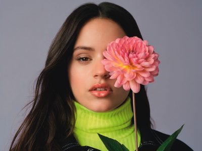 ¡Asombran! Rosalía enloqueció a sus fans con estos looks ¡De otro mundo!