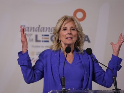 A su regreso de México, extirpan lesiones cancerosas en el ojo y pecho de Jill Biden