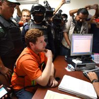 Nadie obligó a Daphne, fue ella quien pidió ir con nosotros al bar: Capitaine
