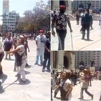 Ambulantes de la CDMX agreden a feministas que instalaron bazar en Bellas Artes
