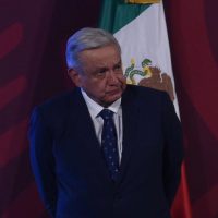 Moderado y "fresa", así se considera AMLO en comparación con quien pueda llegar a la Presidencia