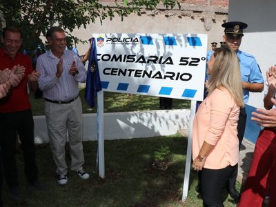 Javier Bertoldi inauguró junto a Gutiérrez la nueva Comisaría 52 en Centenario