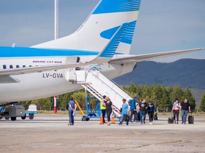 El aeropuerto Chapelco recibirá 41 vuelos semanales en temporada invernal