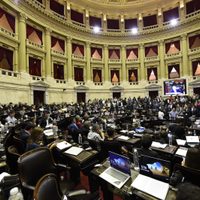 La oposición se reúne para definir su postura ante el proyecto de la deuda