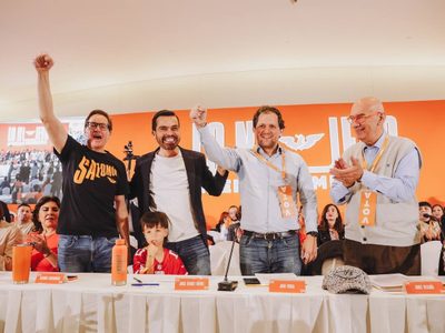 Por unanimidad, MC aprueba candidatura de Chertorivski para jefatura de la CDMX