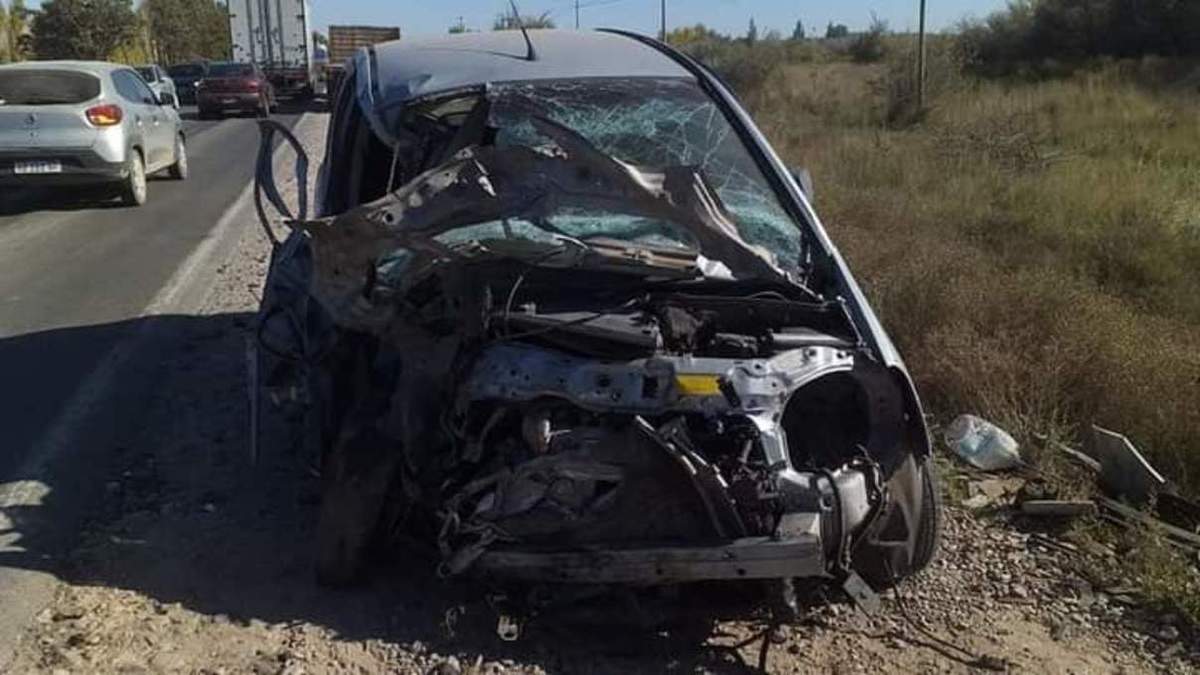Fuerte accidente vial. Fuente: (Twitter)