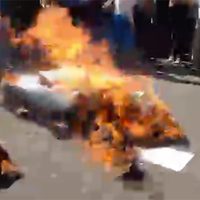 Con piñatas de Duarte y su esposa, campesinos festejan fin del sexenio (Video)