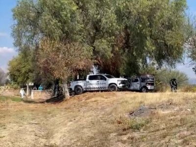 No han sido entregados los restos localizados en pozos de agua de Juventino Rosas: Colectivos