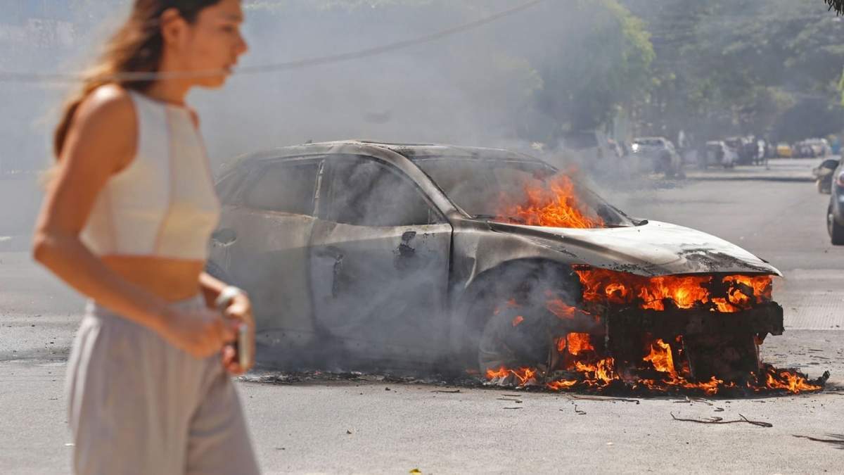 Quema de vehículos y camiones del transporte público fueron perpetrados por hombres armados en varios puntos de Guadalajara, se presume que fue una reacción por parte de integrantes del Cartel Jalisco Nueva Generación (CJNG) tras la noticia de que su líder Nemesio Oseguera "El Mecho"