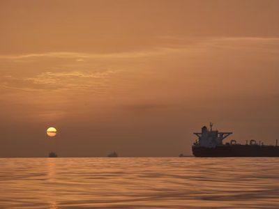 Emiratos Árabes Unidos sale de la OPEP en plena crisis por el cierre de Ormuz