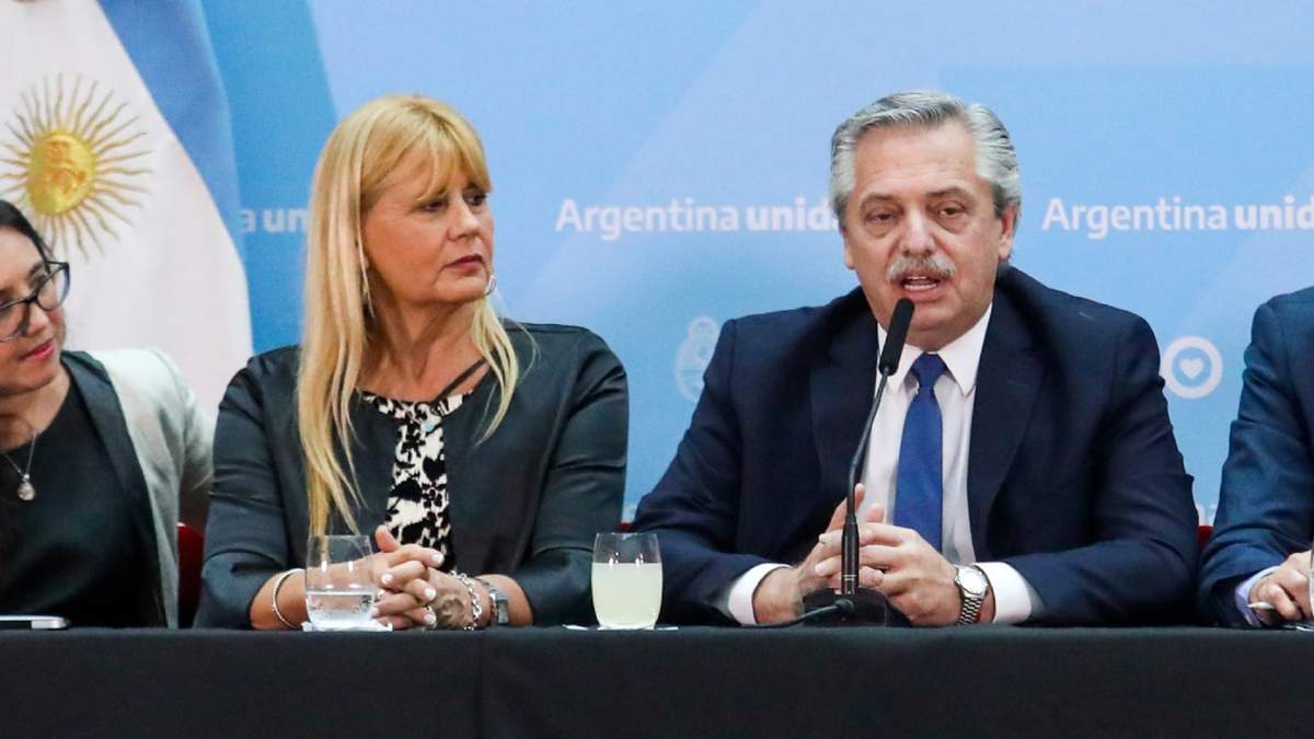 Marcela Losardo y Alberto Fernández. Foto: (Twitter)