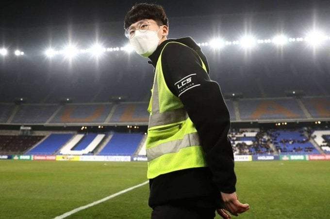 Fútbol y coronavirus. Fuente: (Twitter).