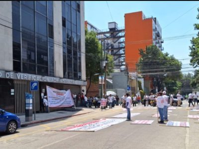 Segunda protesta de madereros en la CDMX en demanda de la reapertura de sus negocios